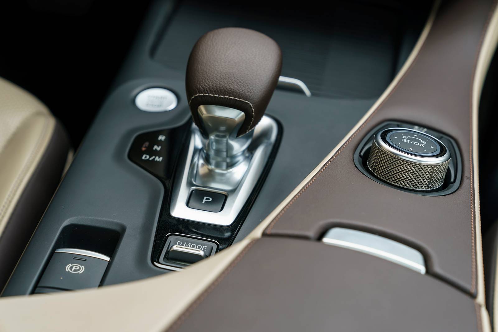 2019 Infiniti Qx50 interior SHF