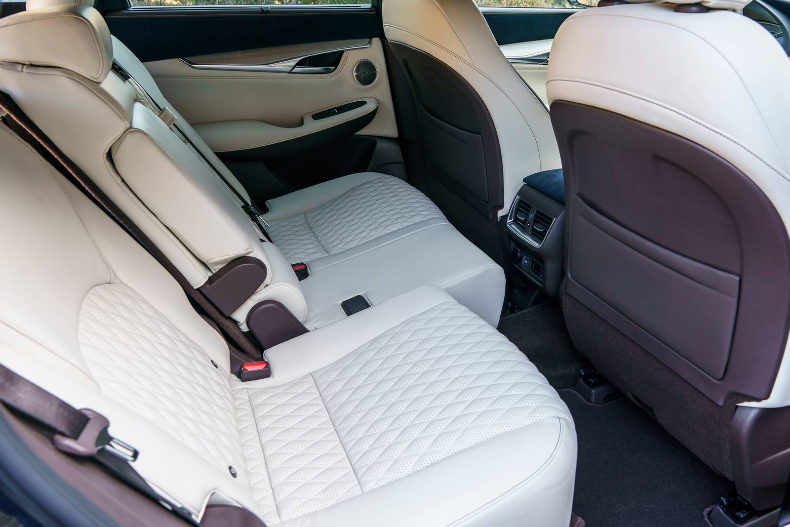 2022 Infiniti Qx50 interior RI