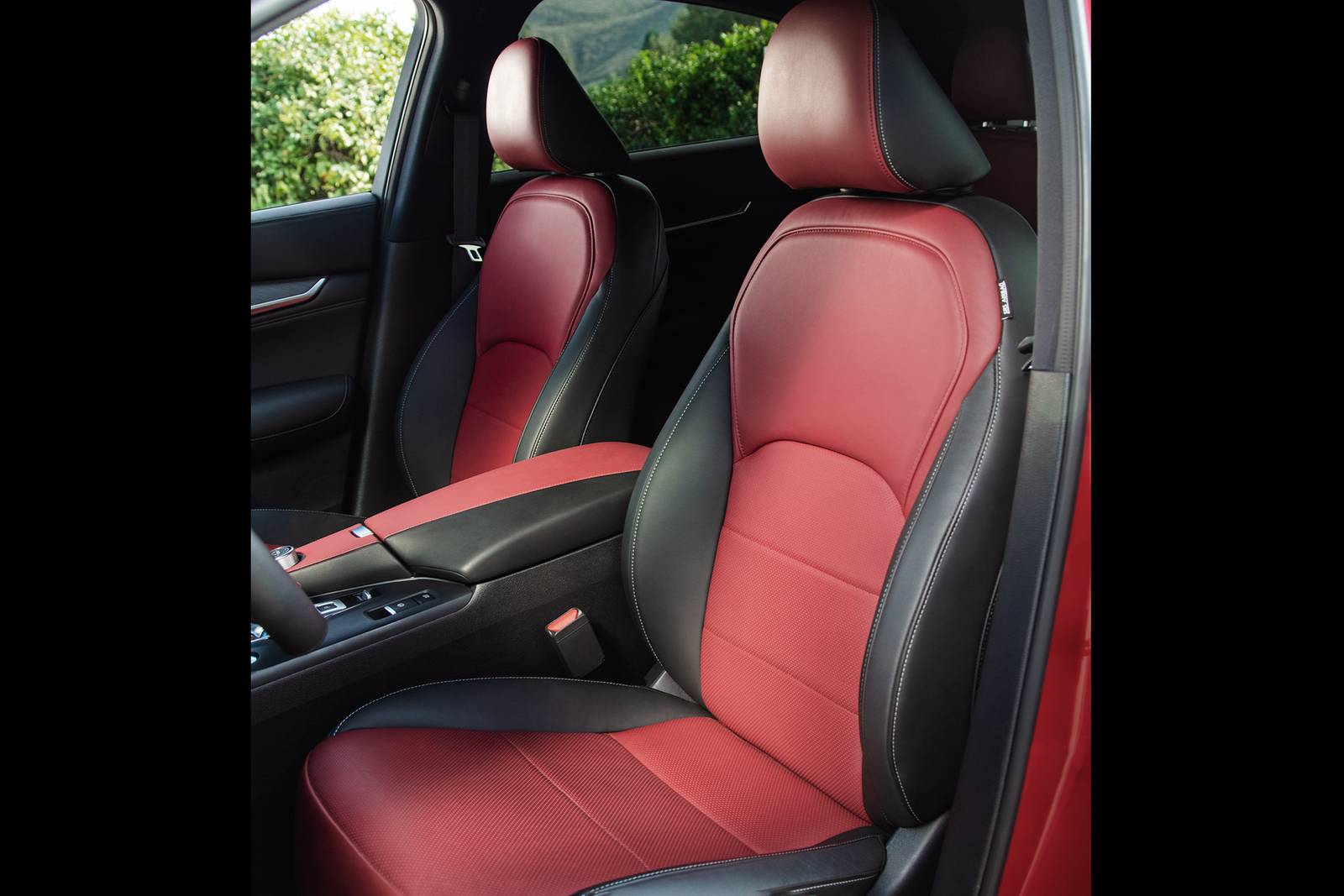 2022 Infiniti QX55 front safety DETAIL