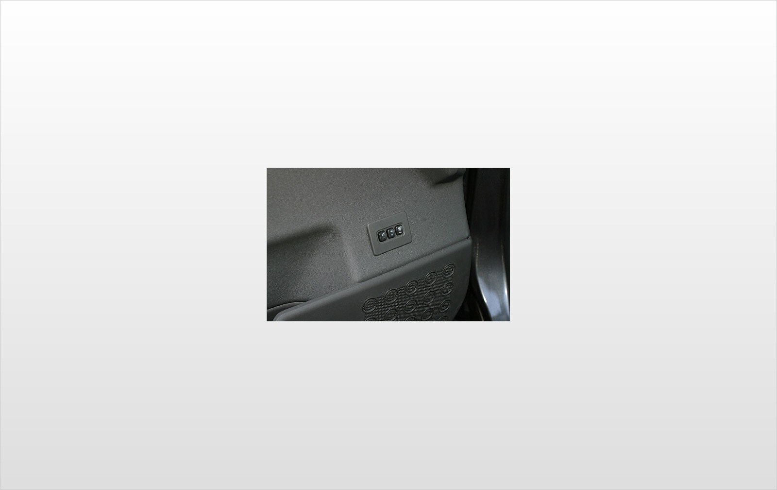 2004 INFINITI QX56 interior DETAIL