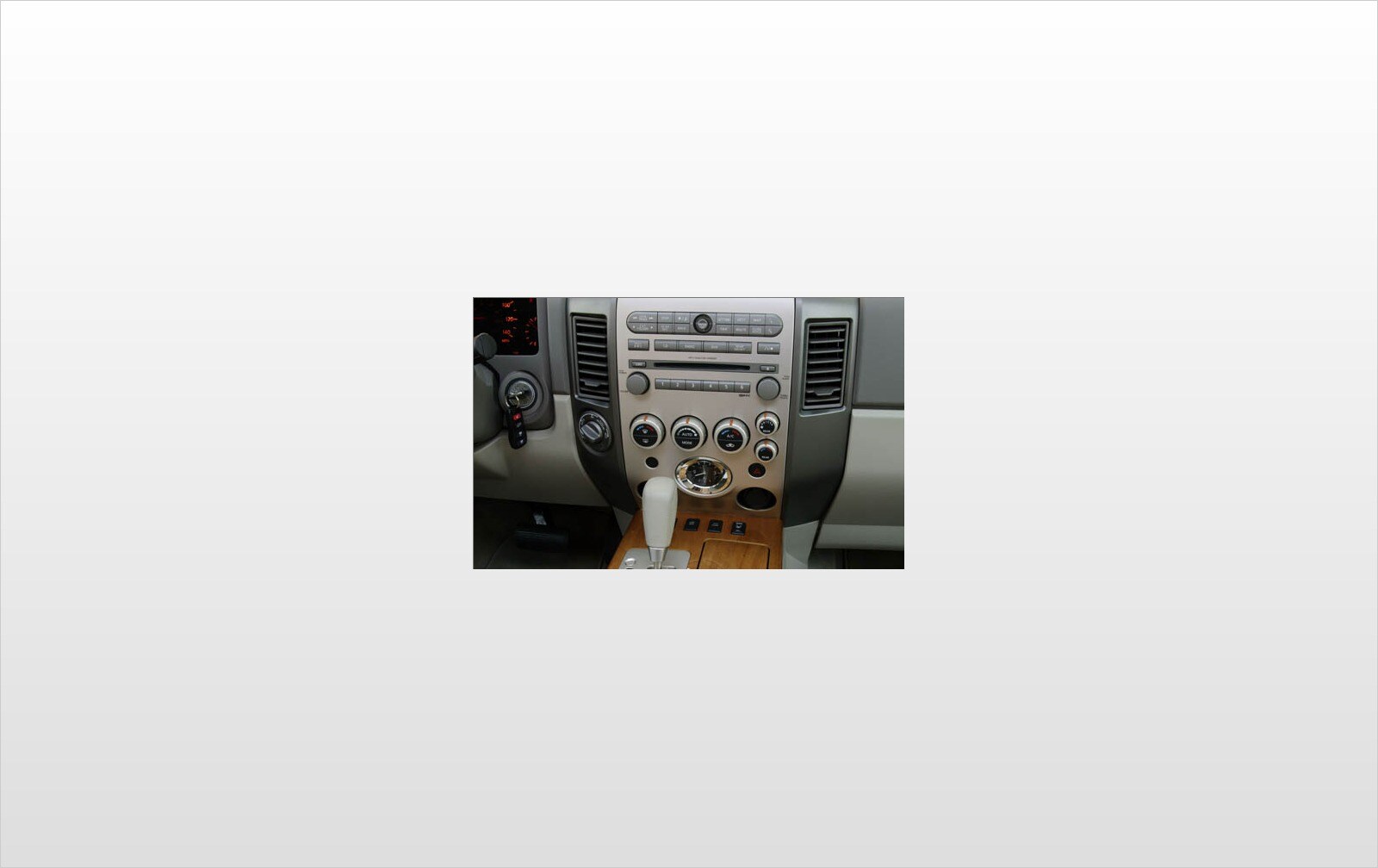 2006 INFINITI QX56 interior CC