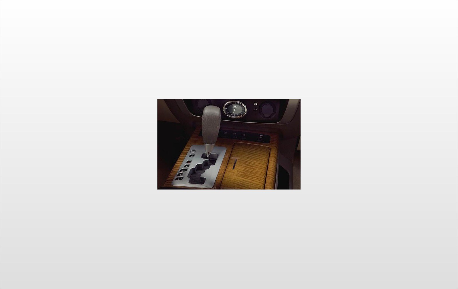 2010 INFINITI QX56 interior CC