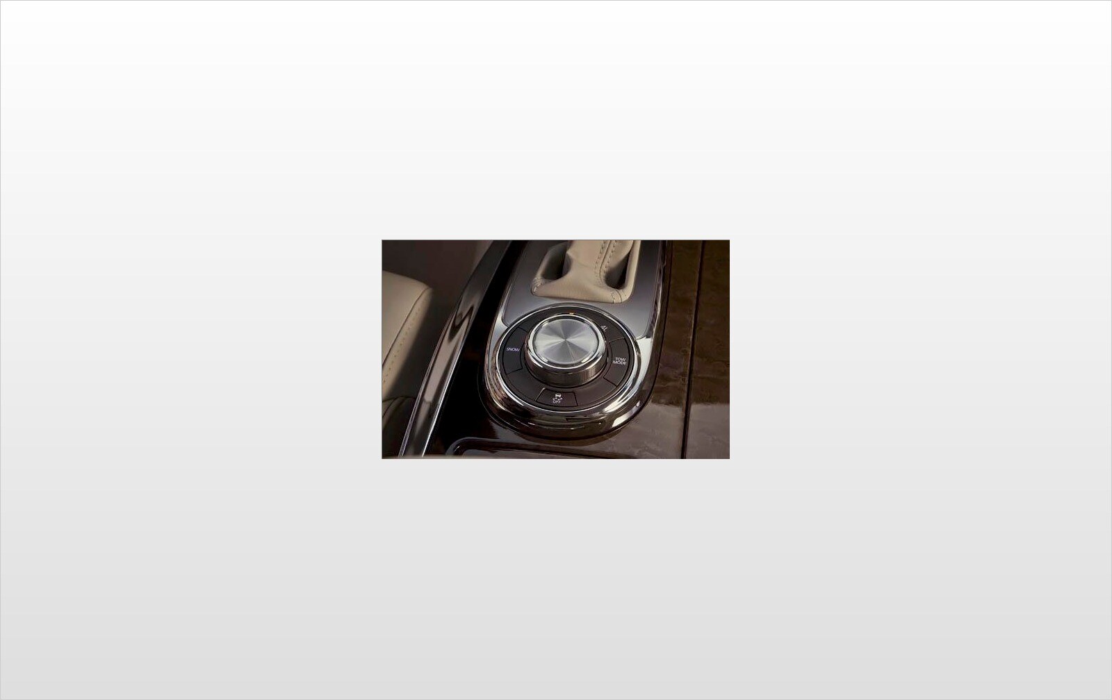 2011 INFINITI QX56 interior CC