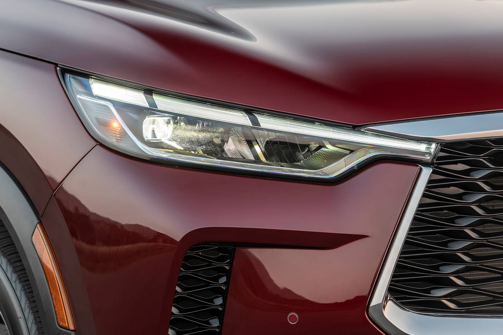 2025 Infiniti Qx60 exterior EDETAIL