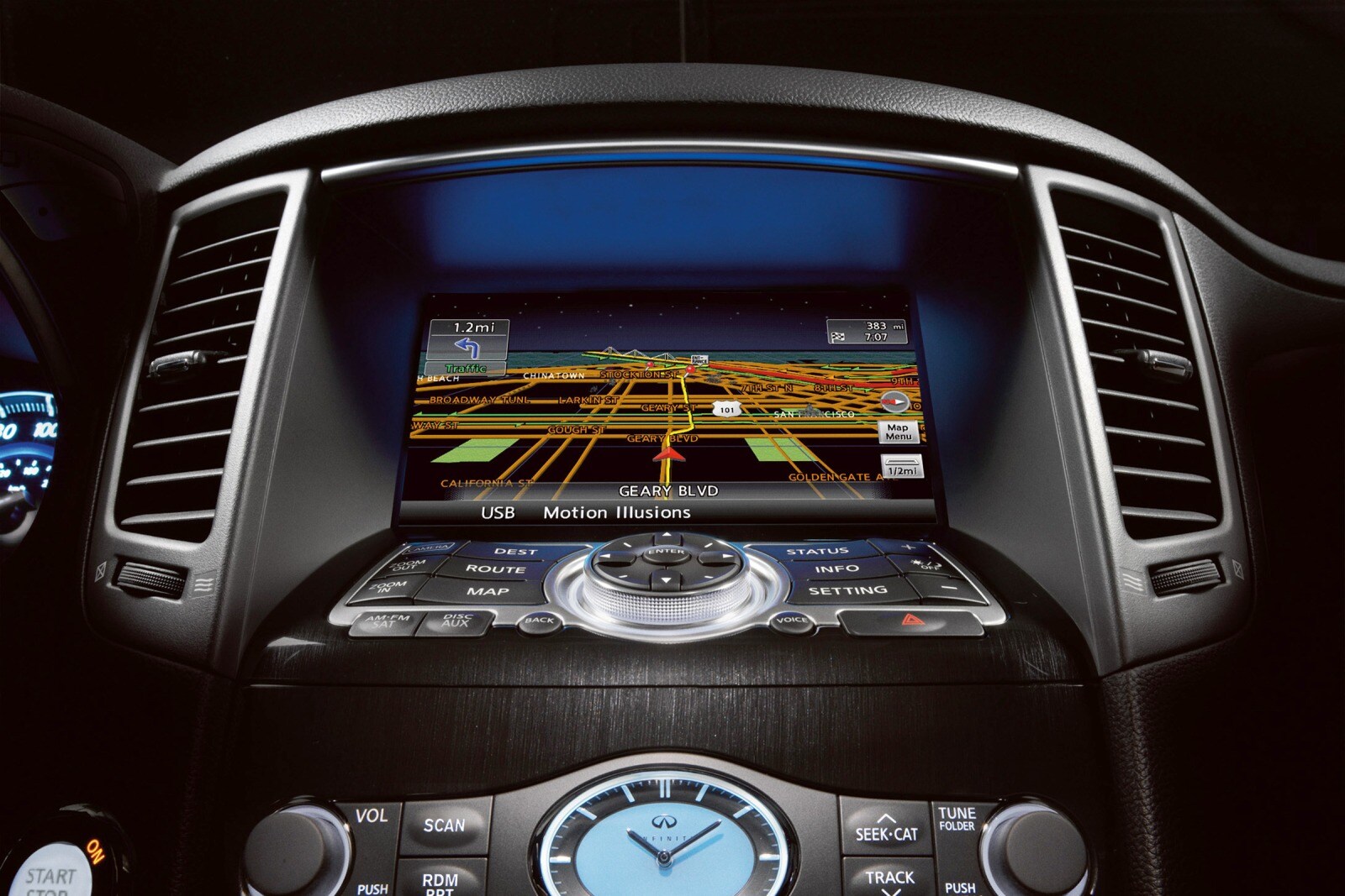 2017 INFINITI QX70 interior CC