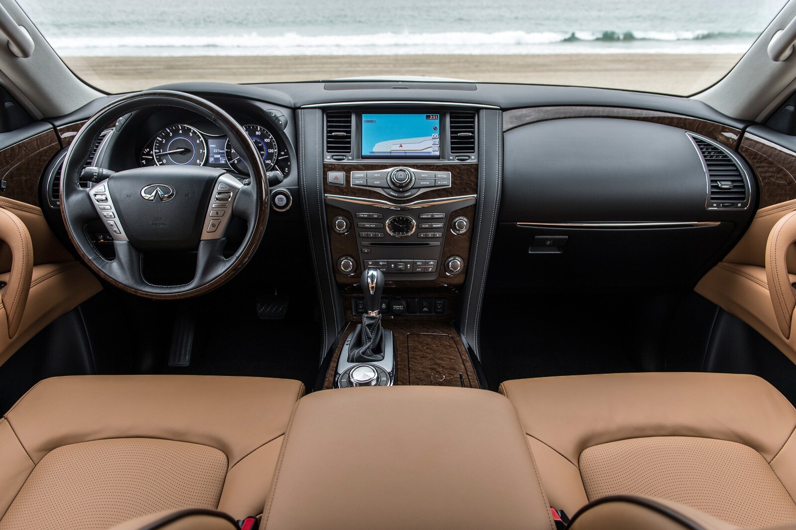 2017 Infiniti QX80 front safety D