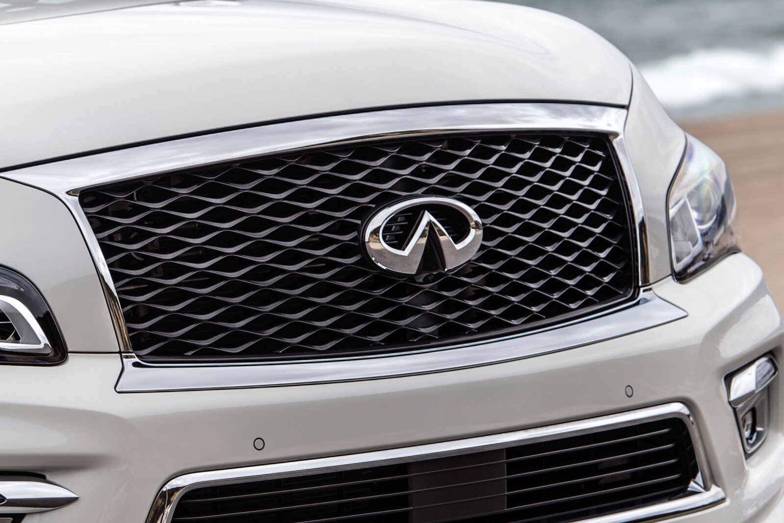 2017 Infiniti Qx80 exterior FBDG