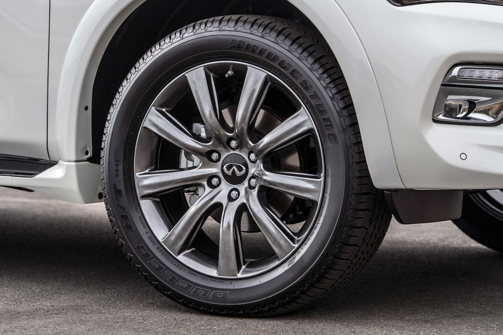 2017 Infiniti Qx80 exterior W