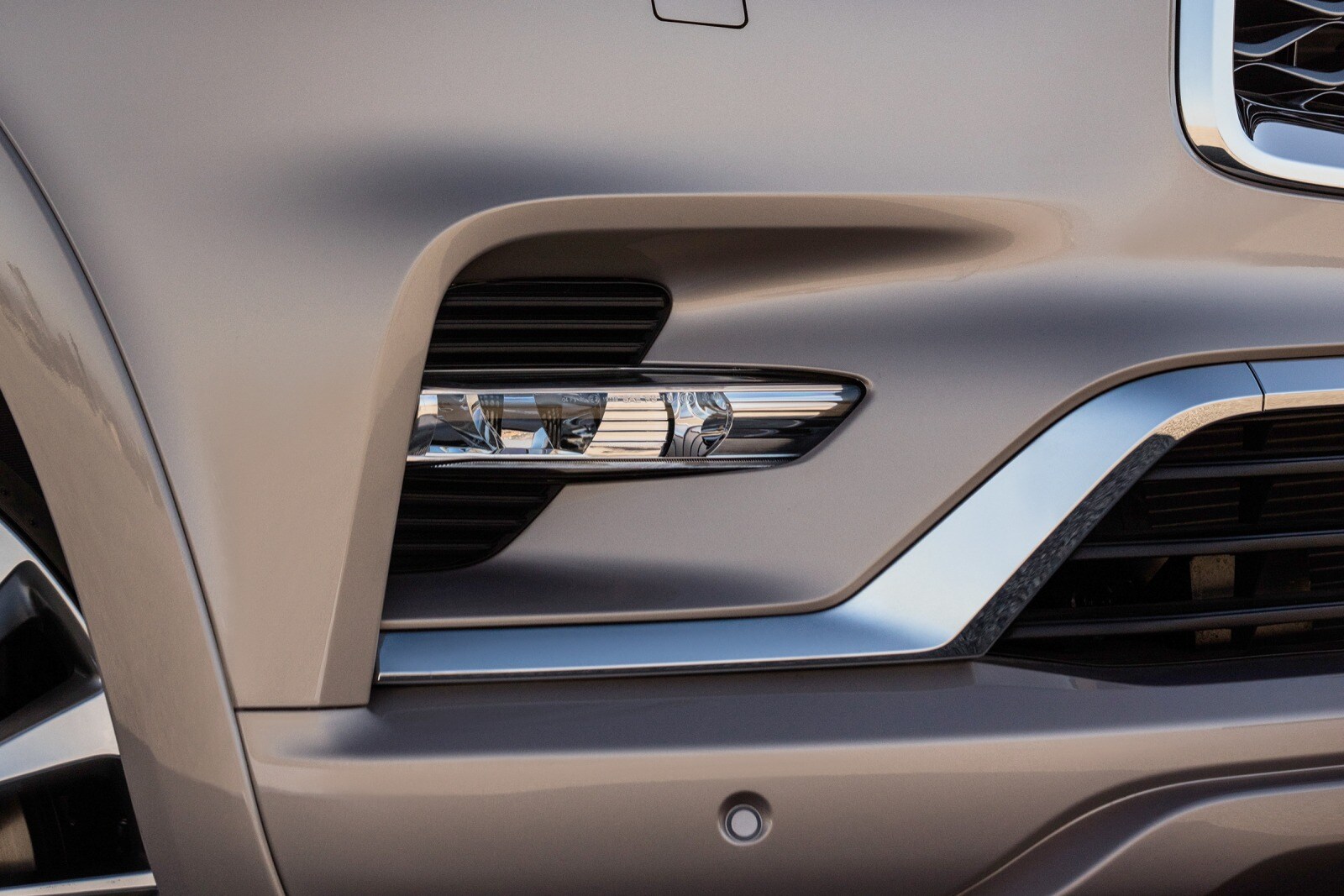 2018 Infiniti Qx80 exterior FOG