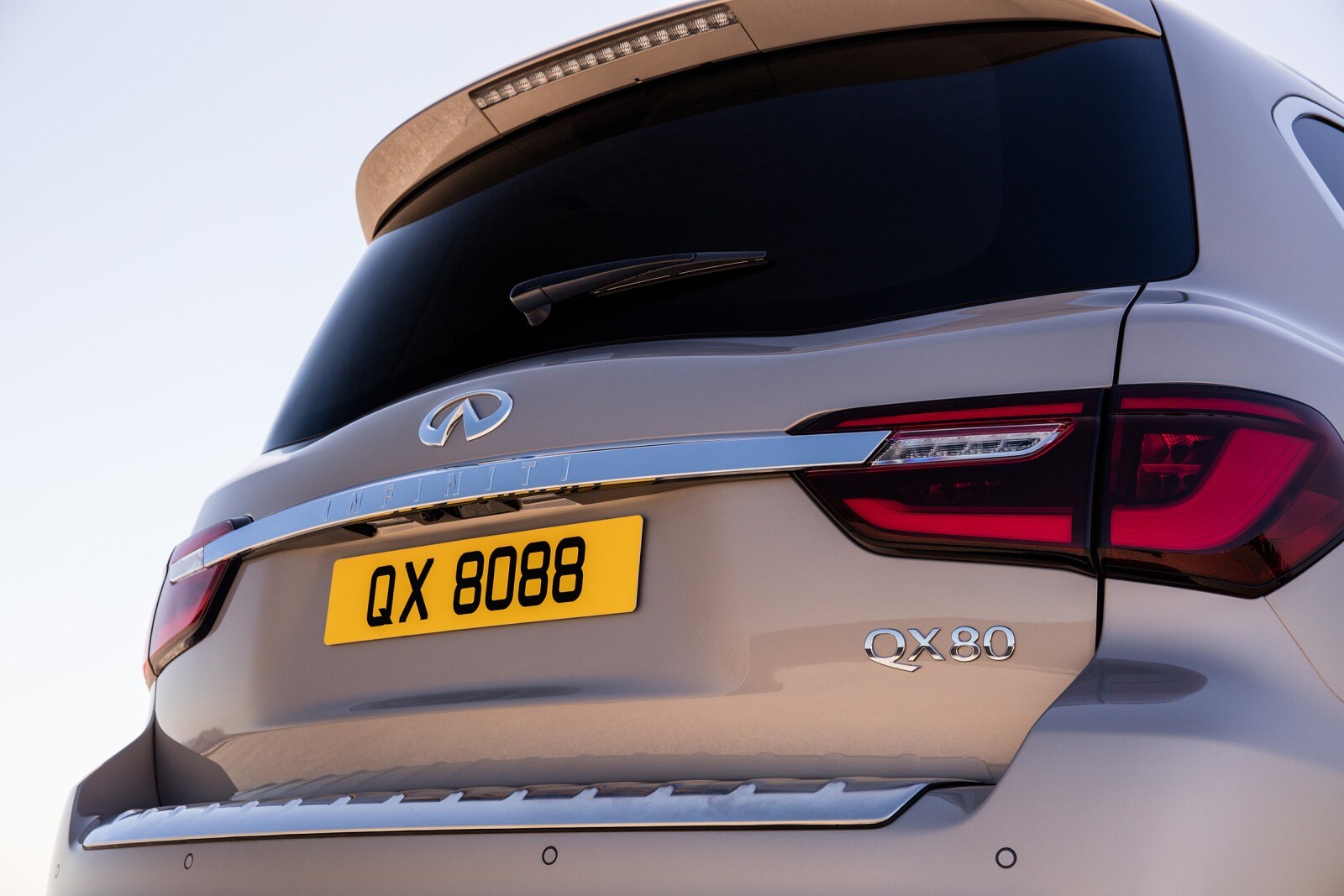 2018 Infiniti Qx80 exterior RBDG