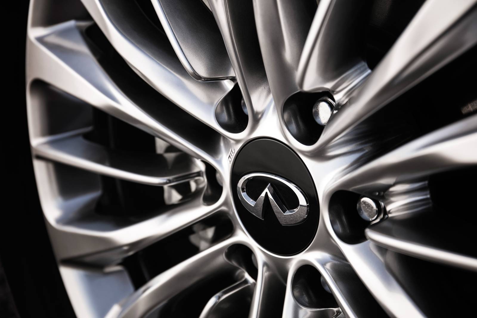 2019 Infiniti Qx80 exterior W