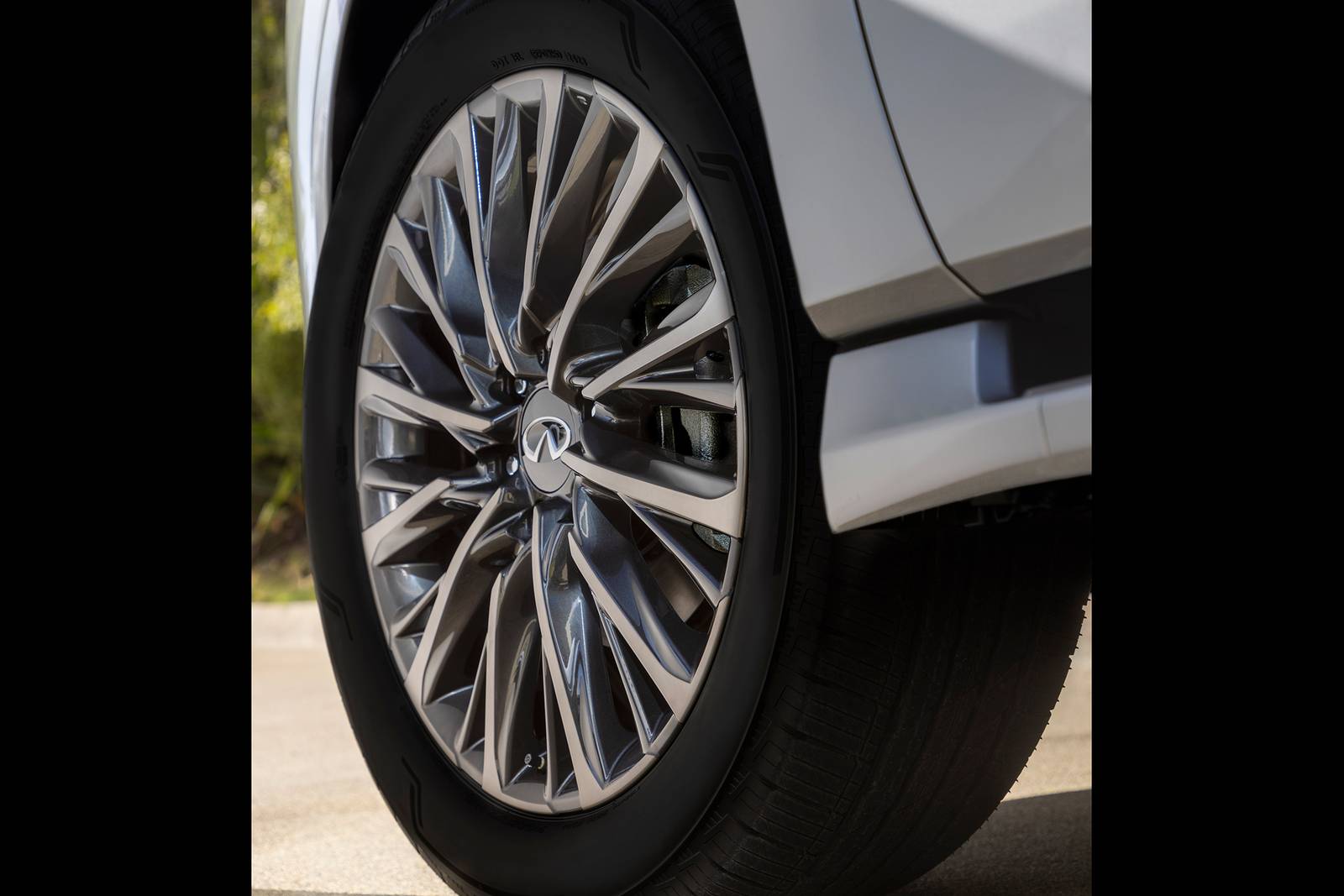 2025 Infiniti Qx80 exterior W