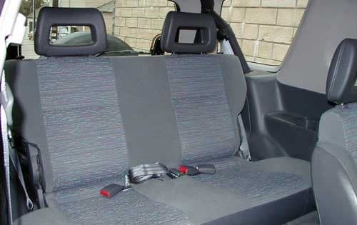 1998 Isuzu Amigo interior RI