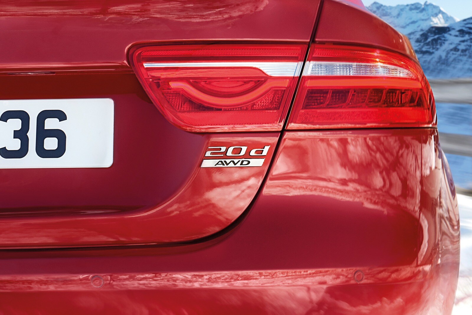 2017 Jaguar XE exterior RBDG