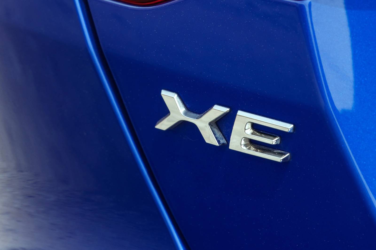 2020 Jaguar XE — OEM photo 2