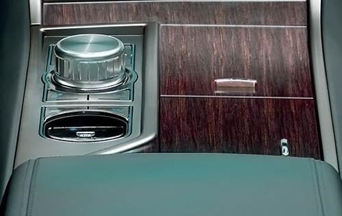2009 Jaguar XF interior CC