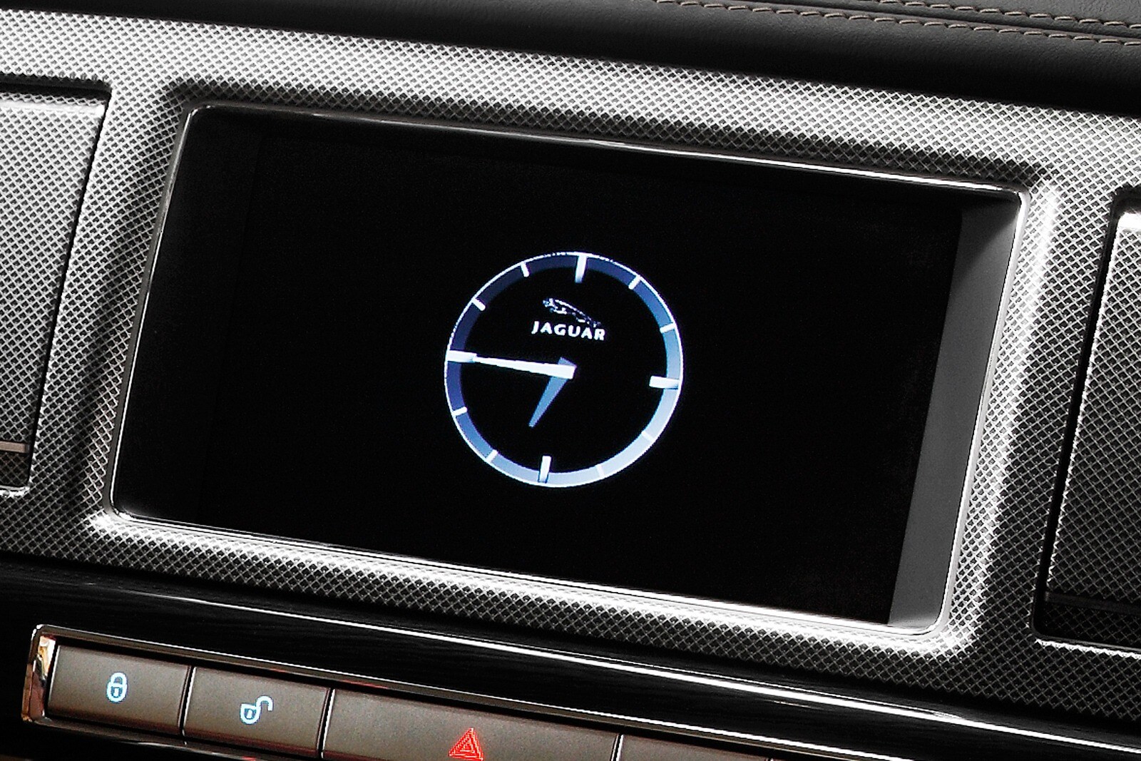 2010 Jaguar XF interior CC