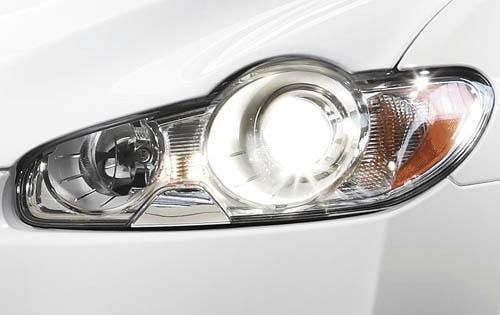 2011 Jaguar XF interior DETAIL