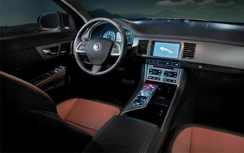 2012 Jaguar Xf interior I