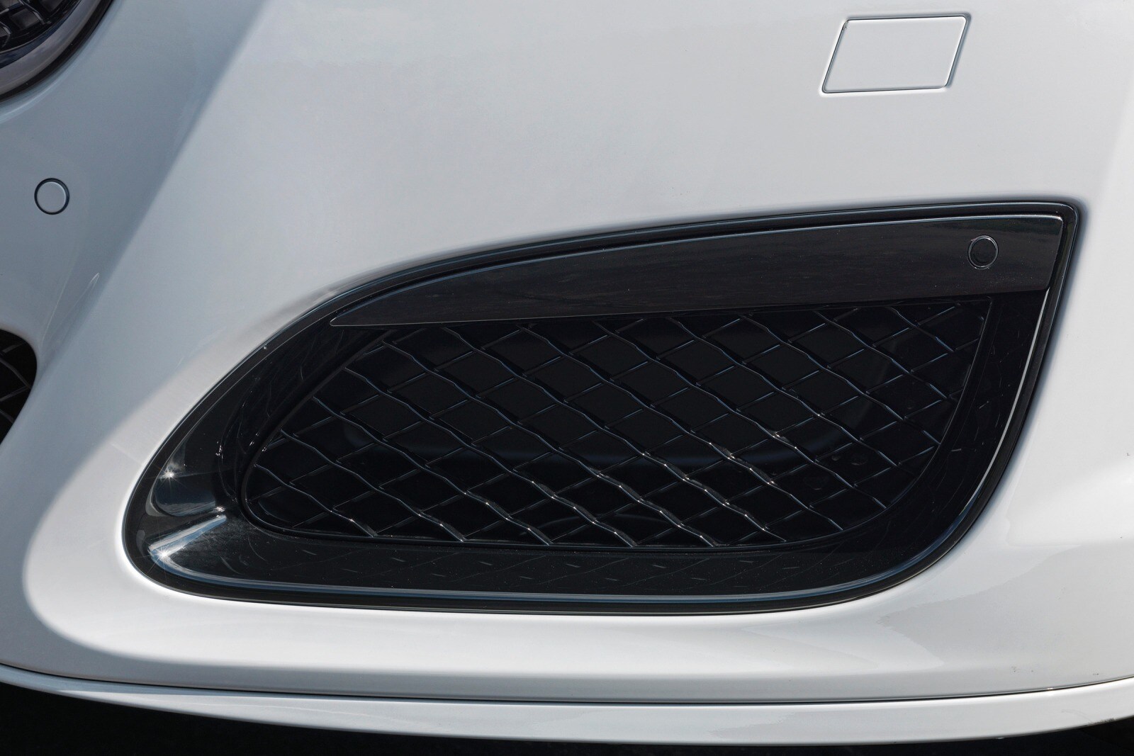 2014 Jaguar XF front safety EDETAIL