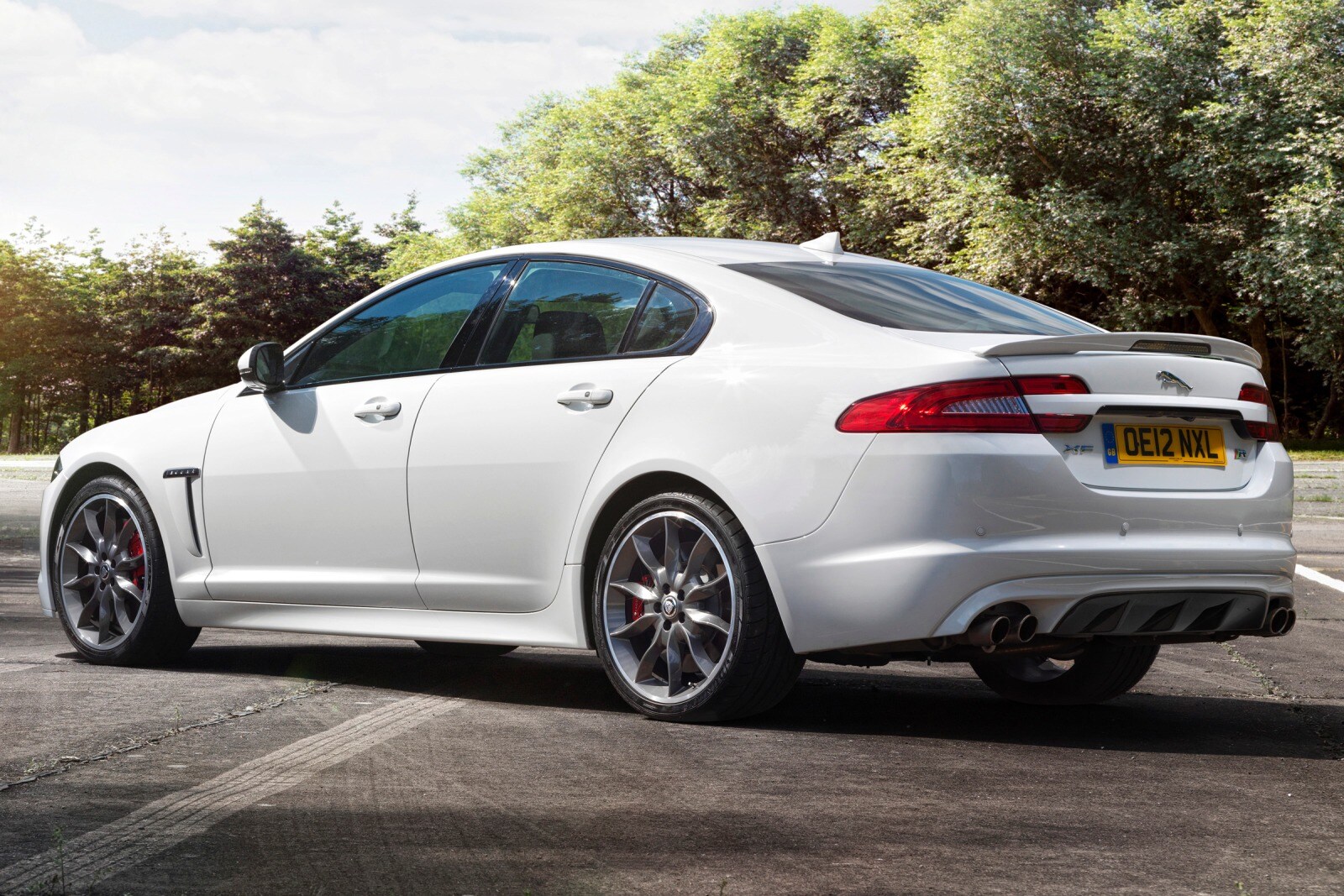 2014 Jaguar Xf exterior FQ