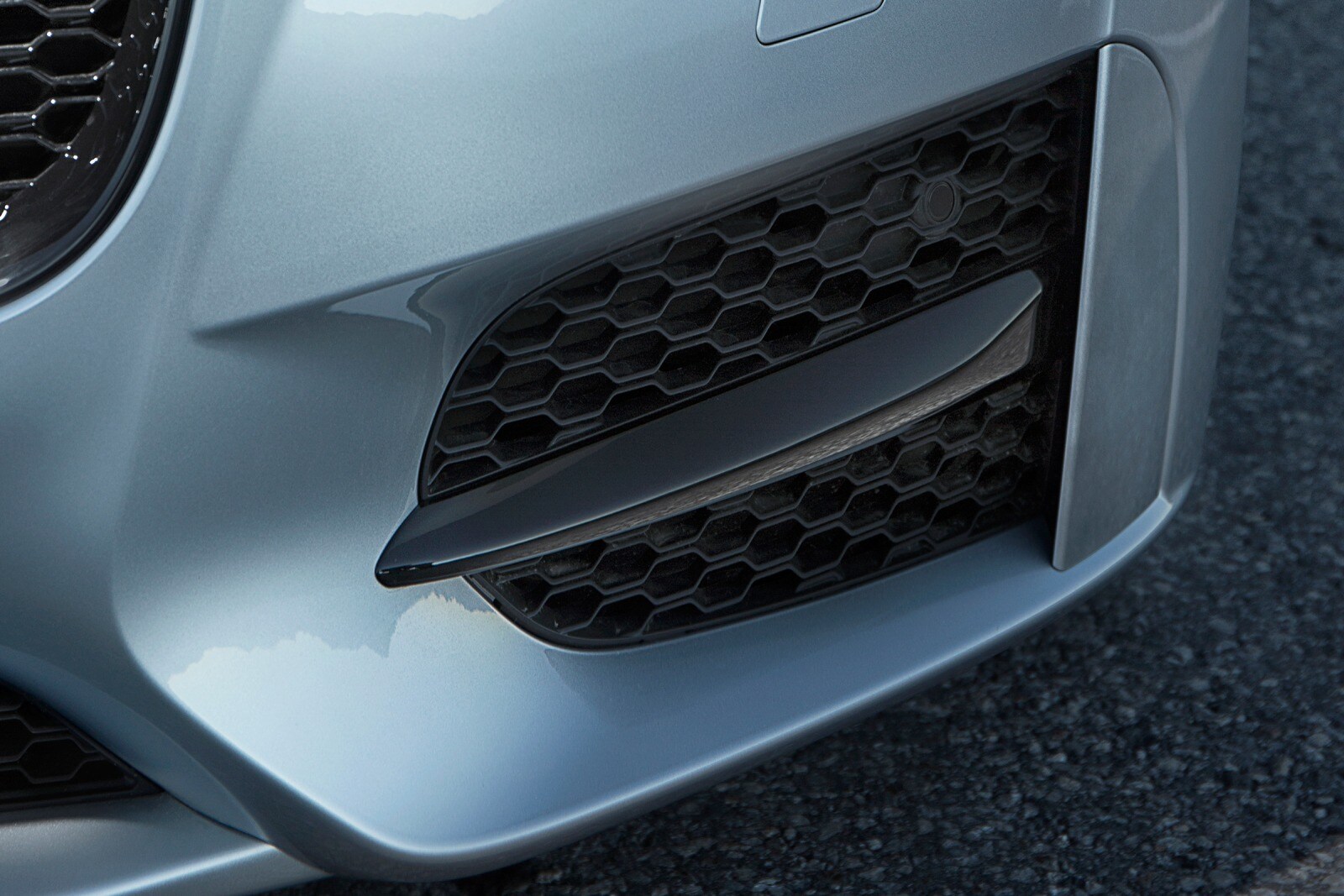 2017 Jaguar XF front safety EDETAIL