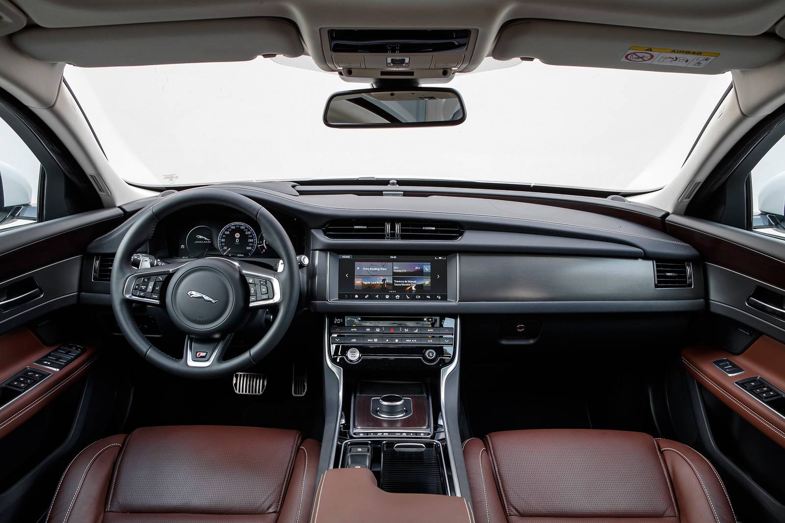 2019 Jaguar XF front safety D