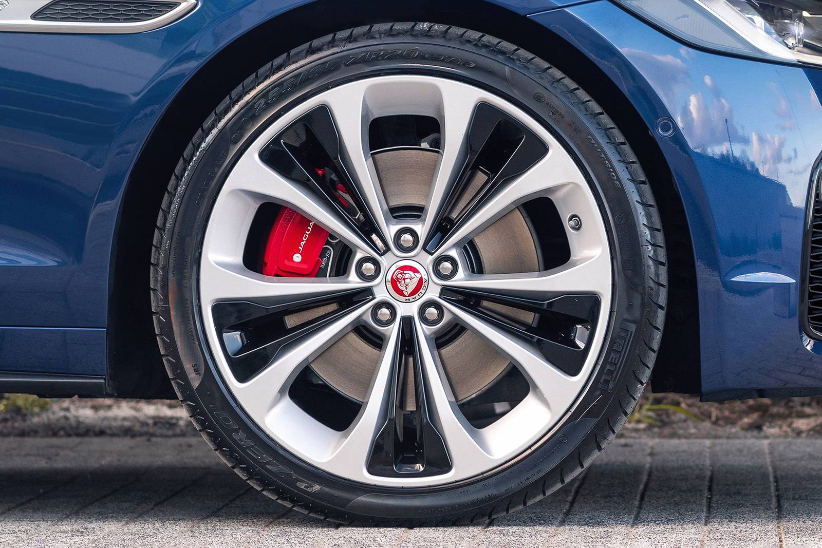 2021 Jaguar Xf exterior W