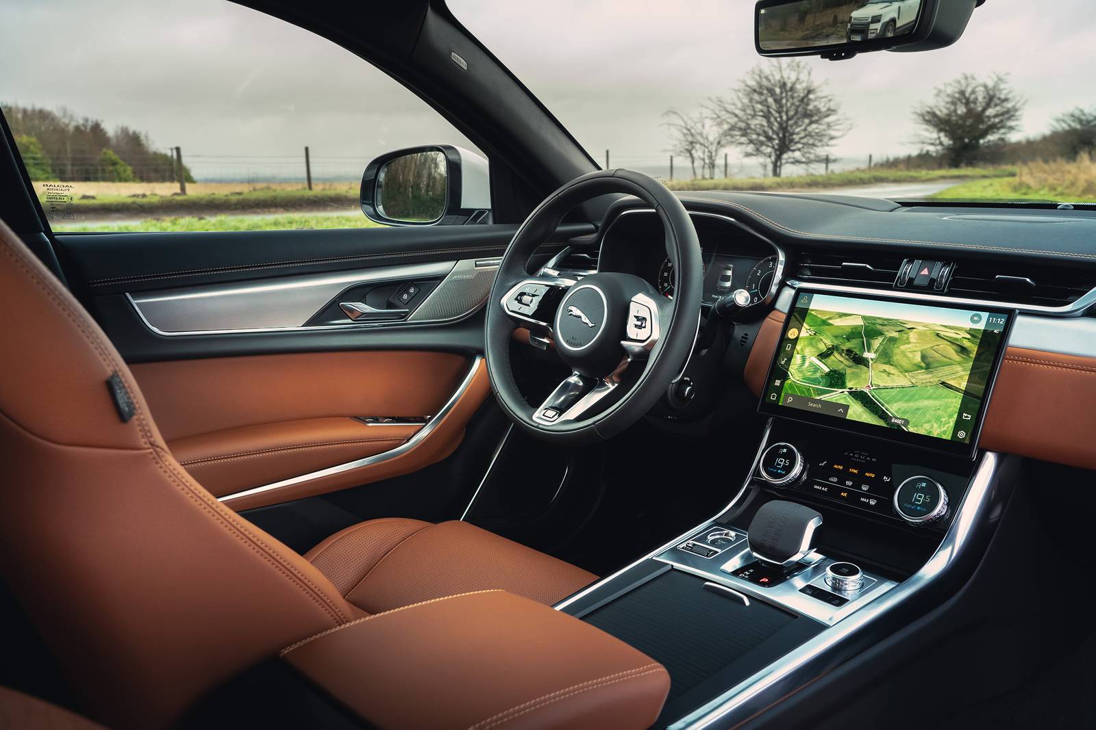 2024 Jaguar Xf interior SWD
