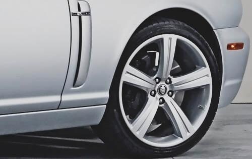 2009 Jaguar XJ exterior W