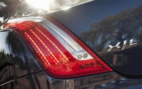 2011 Jaguar XJ — OEM photo 3
