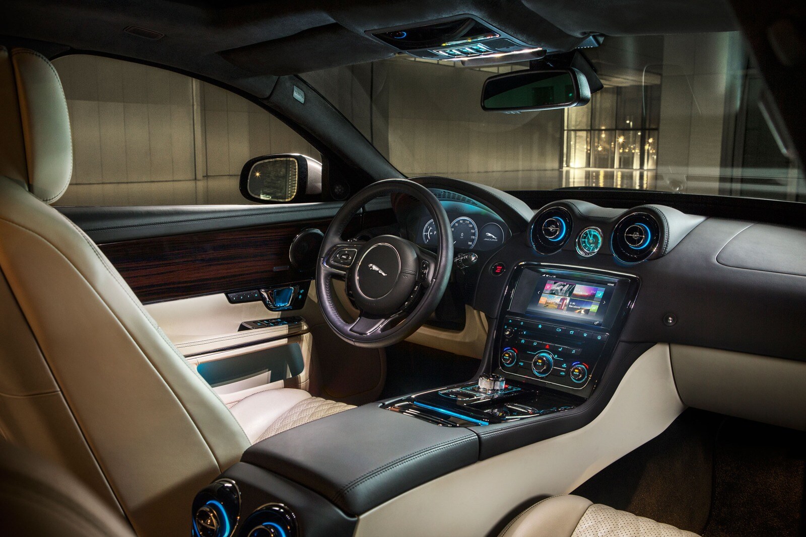 2016 Jaguar Xj interior I
