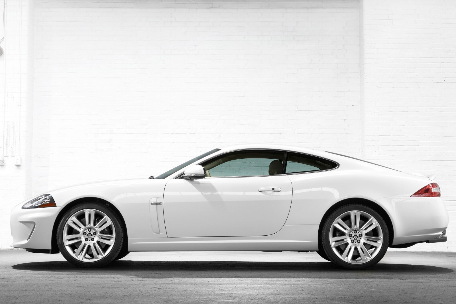 2010 Jaguar XK XKR Coupe Exterior