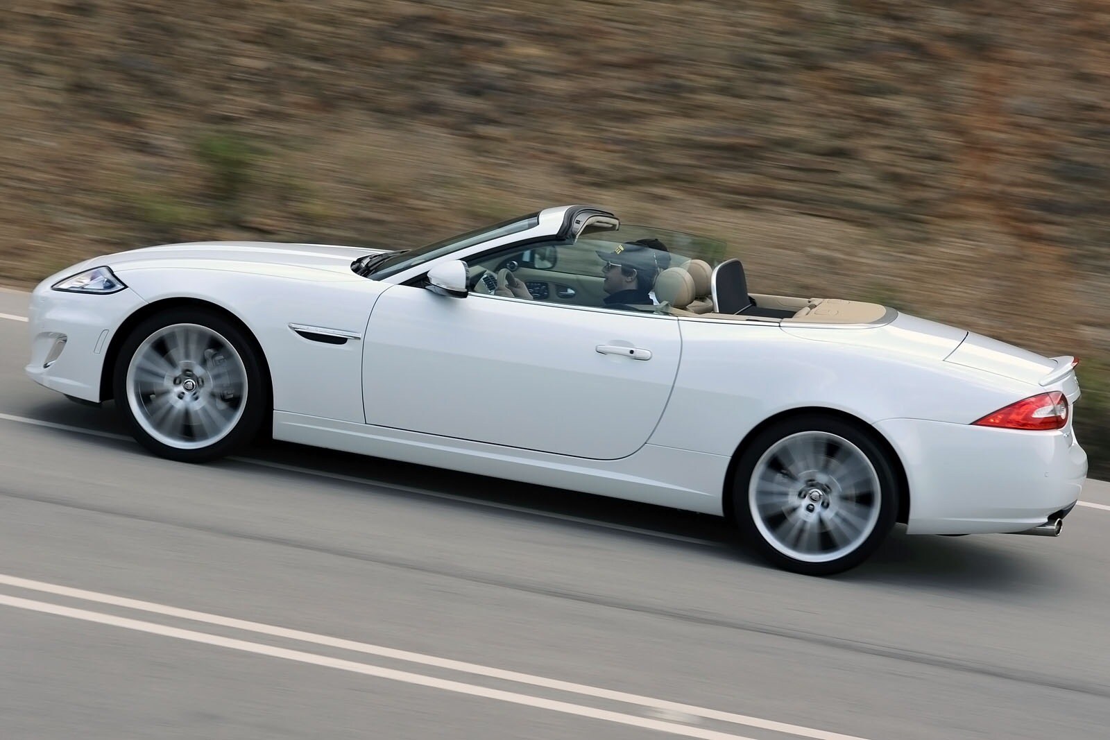 2013 Jaguar XK exterior FQ