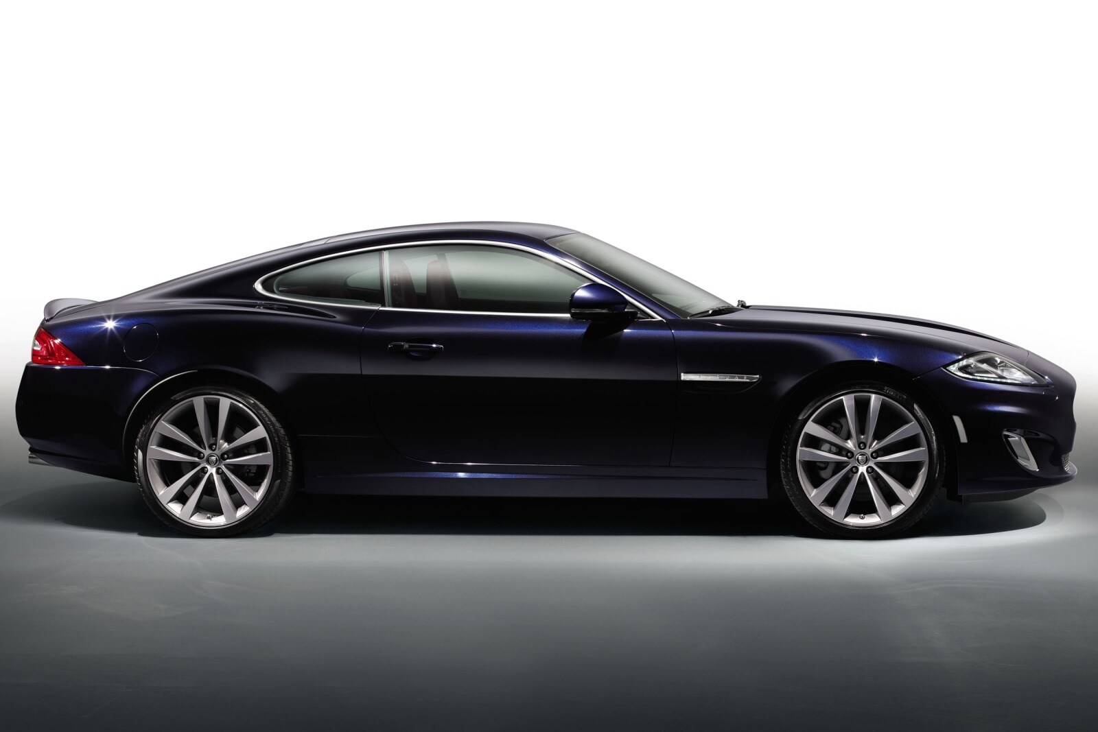 2013 Jaguar XK exterior FQ