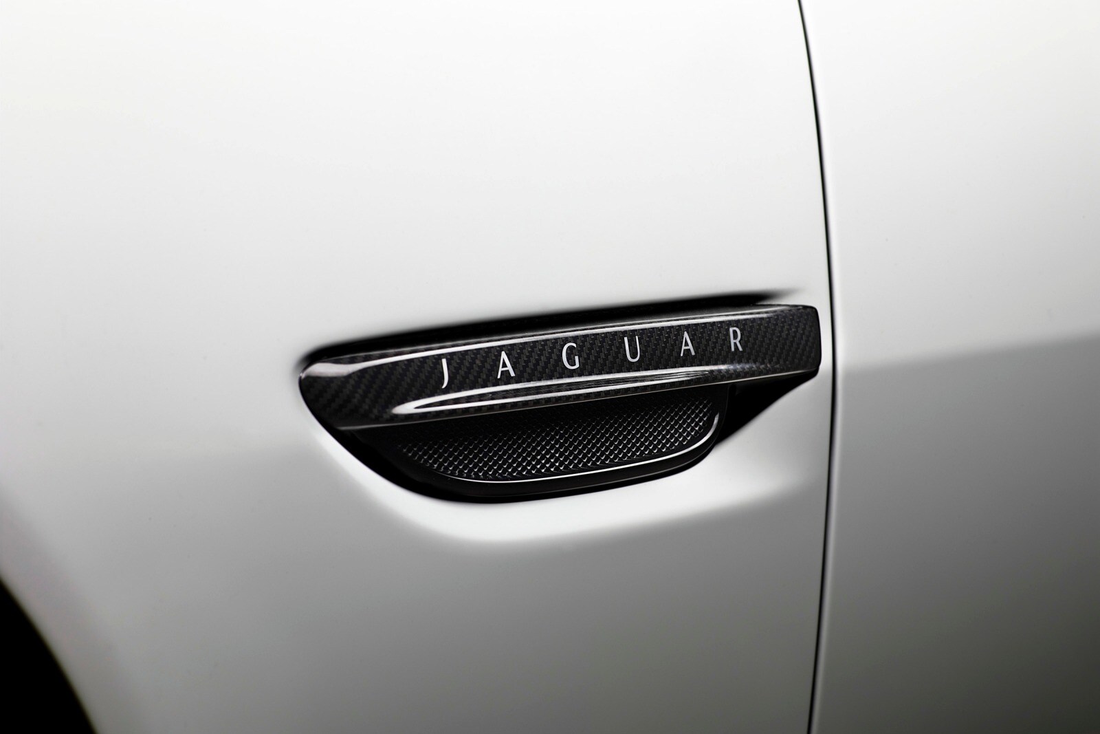 2014 Jaguar XK exterior EDETAIL