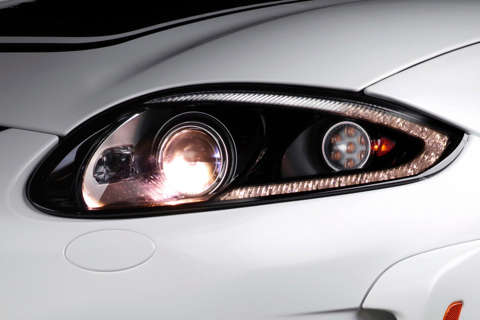 2014 Jaguar XK exterior EDETAIL