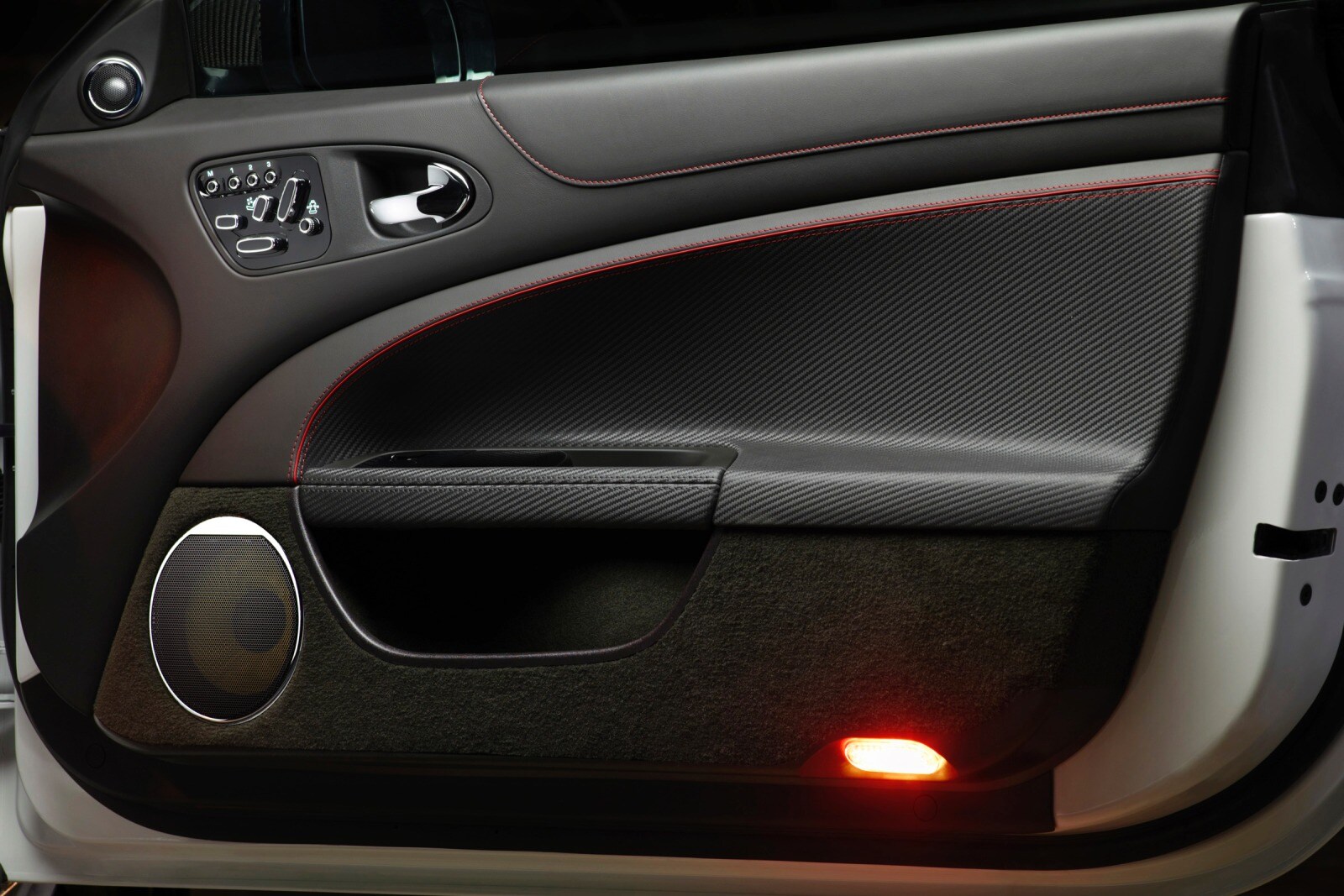 2014 Jaguar XK interior DETAIL