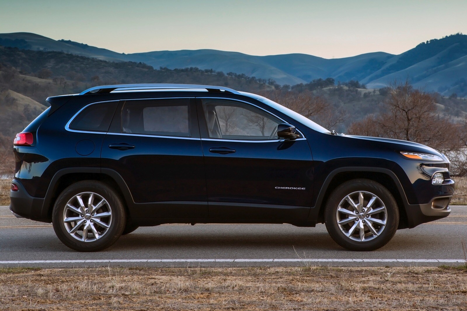 2015 Jeep Cherokee front safety FQ