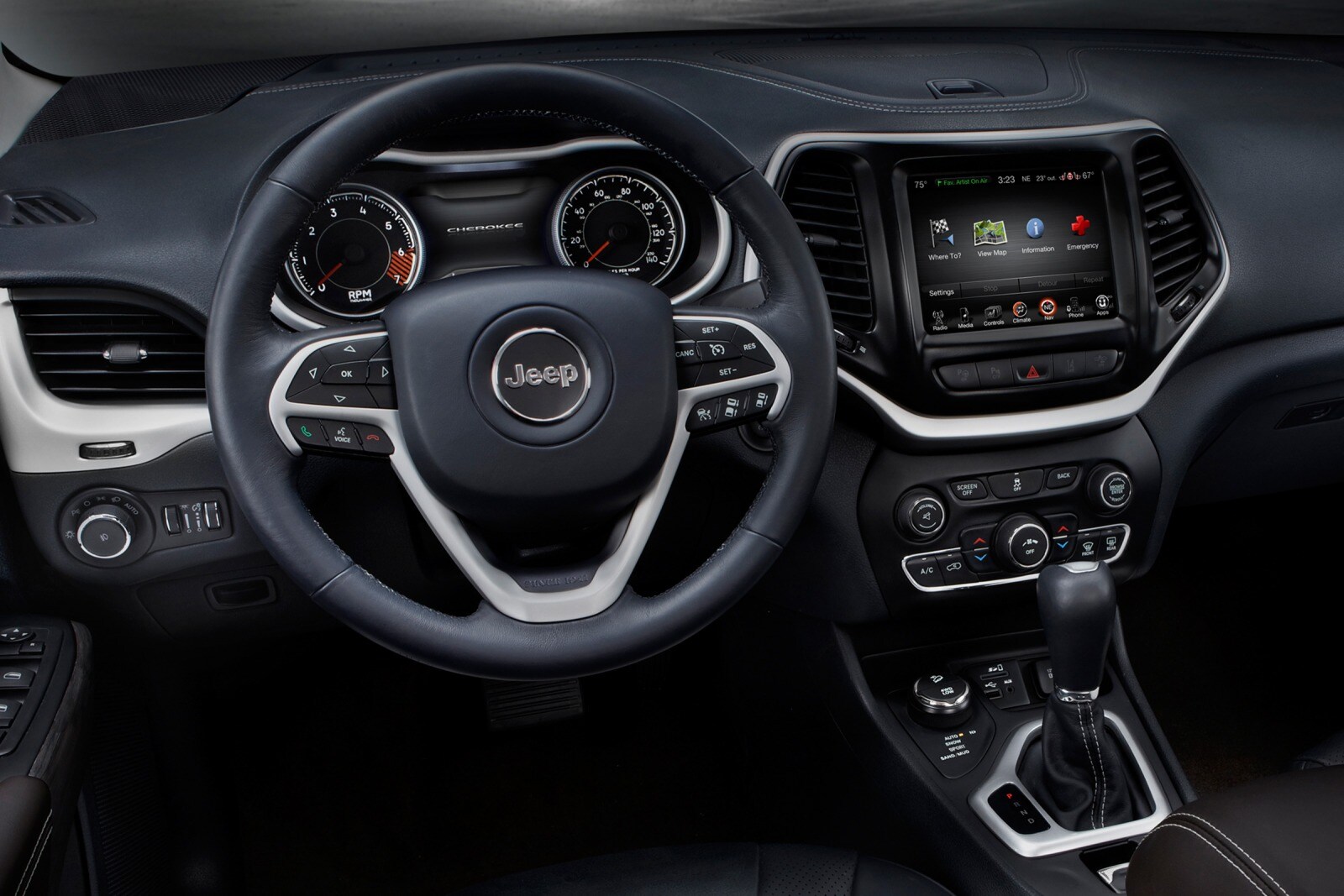 2018 Jeep Cherokee interior SWD