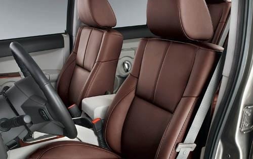 2008 Jeep Commander interior I