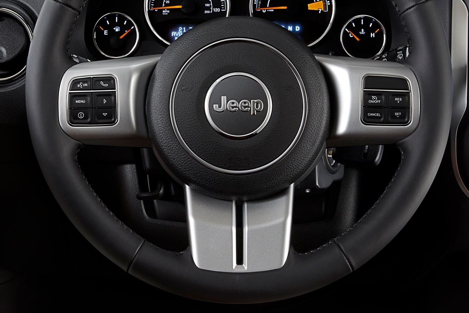 2015 Jeep Compass interior SWD