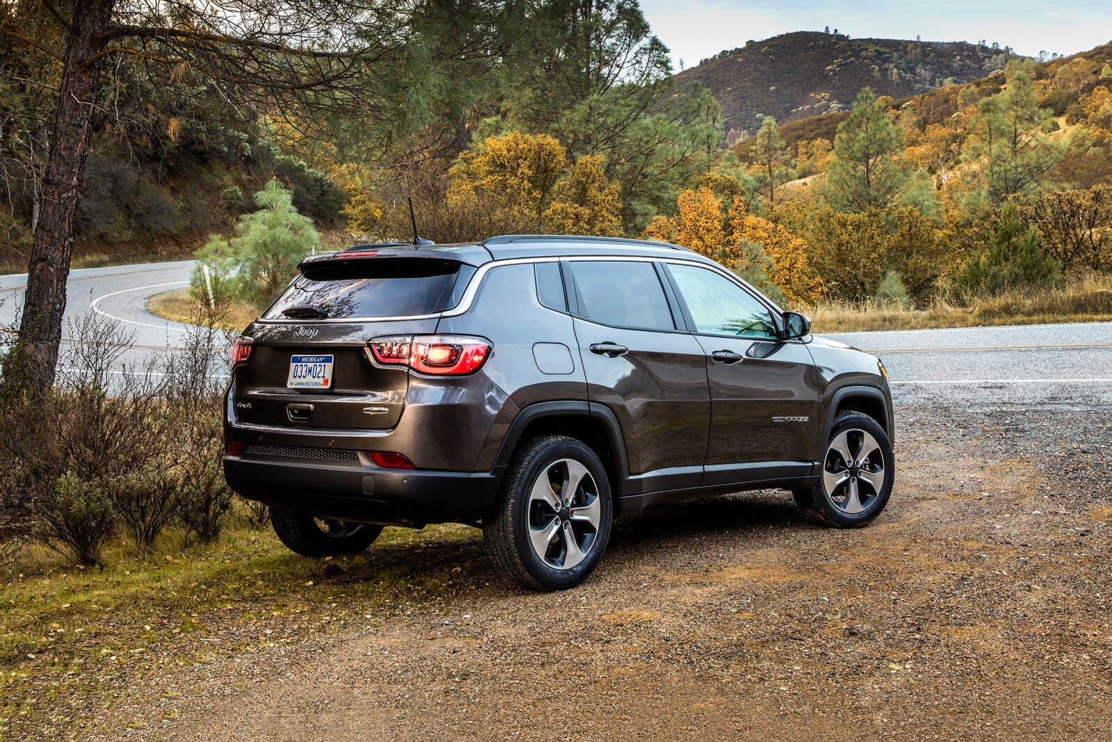 2017 Jeep Compass exterior F
