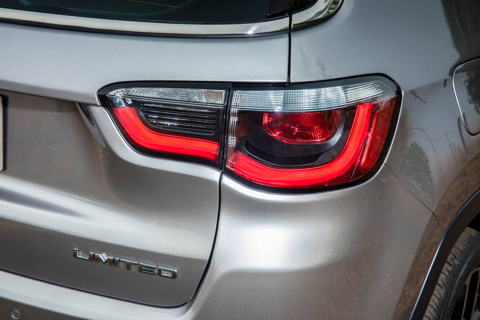 2018 Jeep Compass exterior RBDG