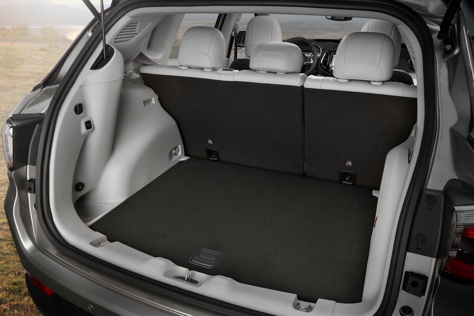 2020 Jeep Compass interior CARGO