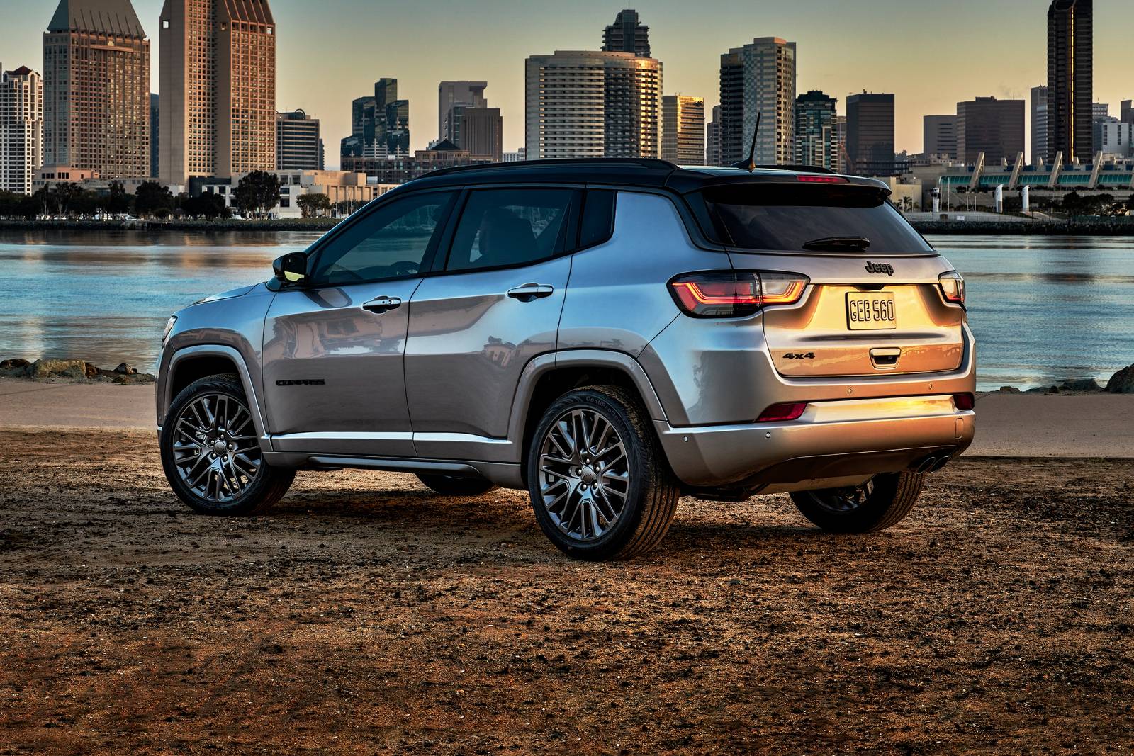 2022 Jeep Compass exterior FQ