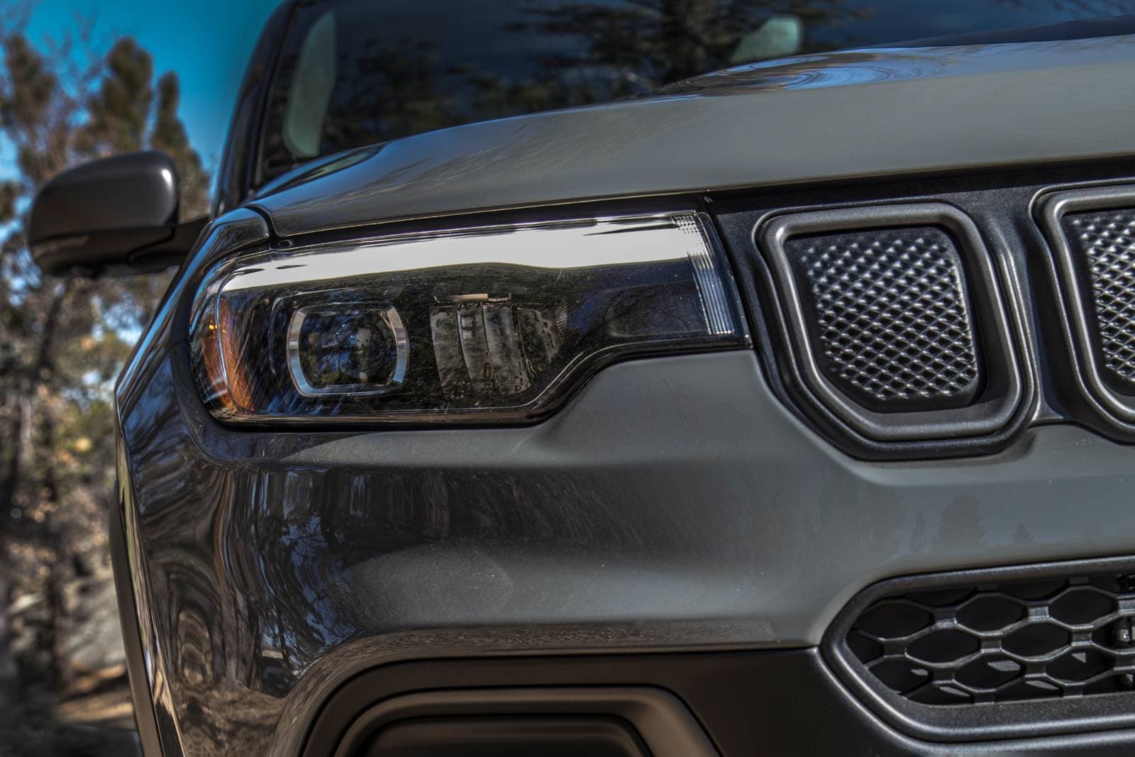 2022 Jeep Compass front safety EDETAIL