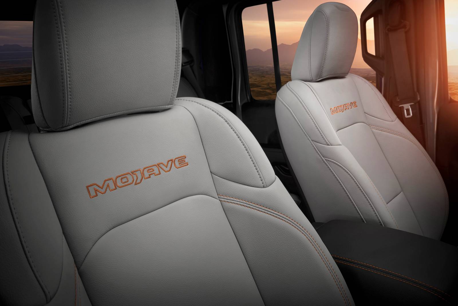 2022 Jeep Gladiator interior DETAIL