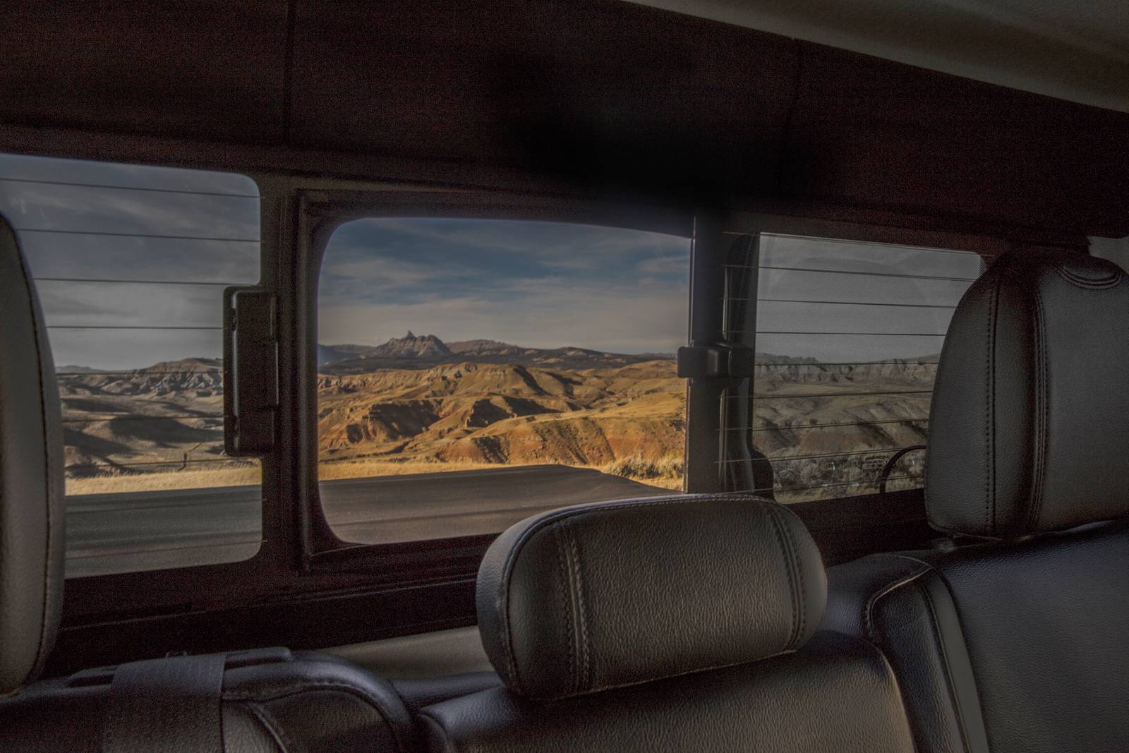 2022 Jeep Gladiator interior DETAIL