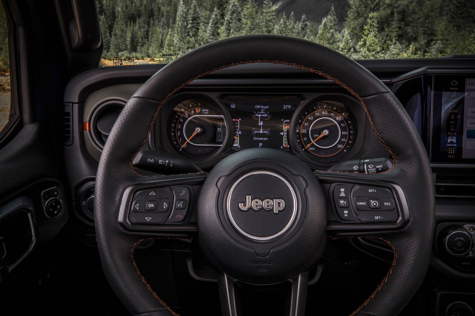 2024 Jeep Gladiator interior G